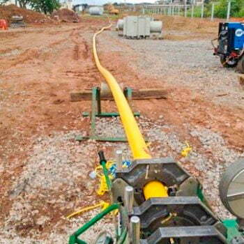 Tuberia-amarilla-soldando Tuberia Amarilla Soldando 1